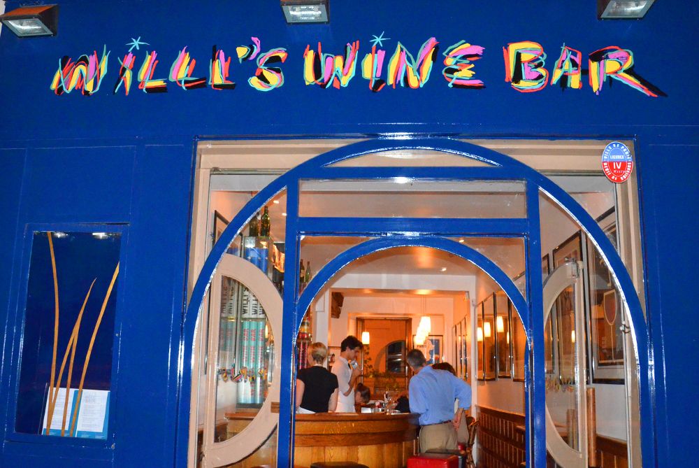 Willies Wine Bar Paris. Photo by www.foodandwineinfrance.com