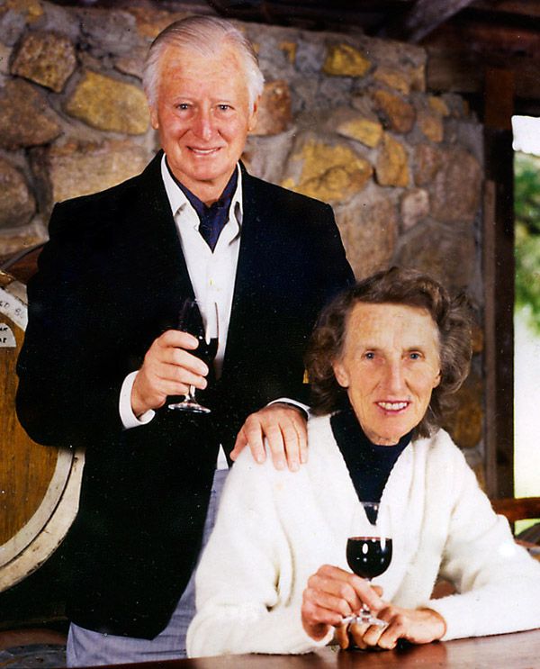 Kevin and Diana in the winery 1990 : Photo suppied by Cullen Wines.