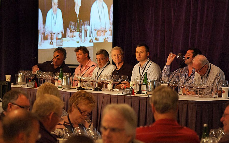 Allen Meadows leads a panel discussion looking at Australian Pinot Noir at the 2011 MPIP celebration  : Photo MPIPC