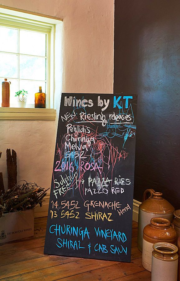 Kerri and Tim's daughter Willa got to the Tasting list with her chalk. Photo : Milton © Wordley.