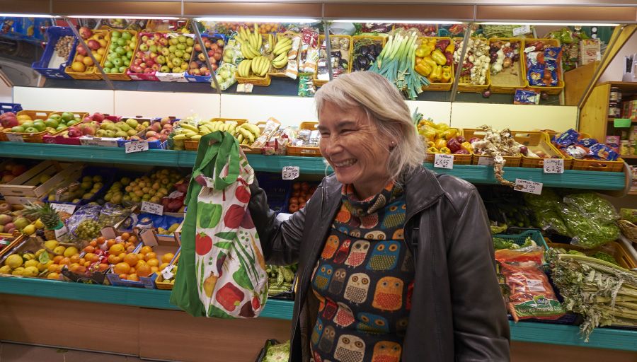 Anne Marie's favourite travelling bag, Yvonne's new design : Montefollonico small supermarket.